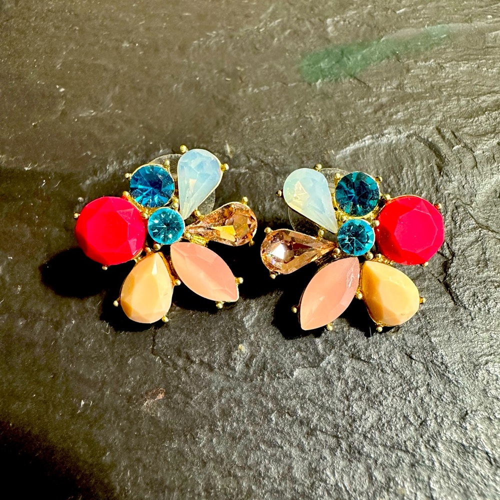 J.CREW Gorgeous Crystal flower studs 🌸
